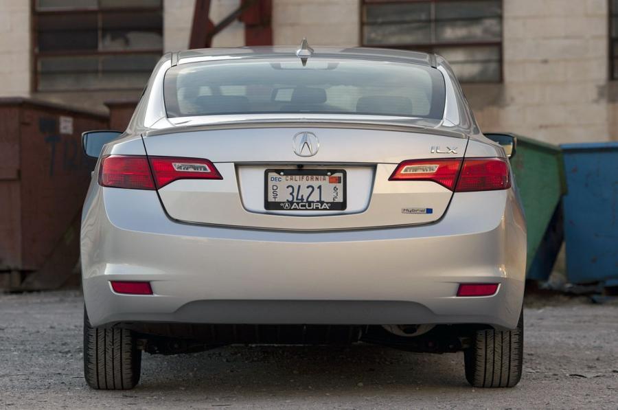  Acura ILX Hybrid (DE) 2012 года  (фото 28 из 60)